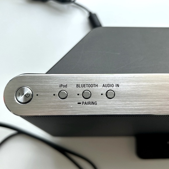 Sony RDP-X200iP Speaker, Bluetooth Compatible - Picture 4 of 8